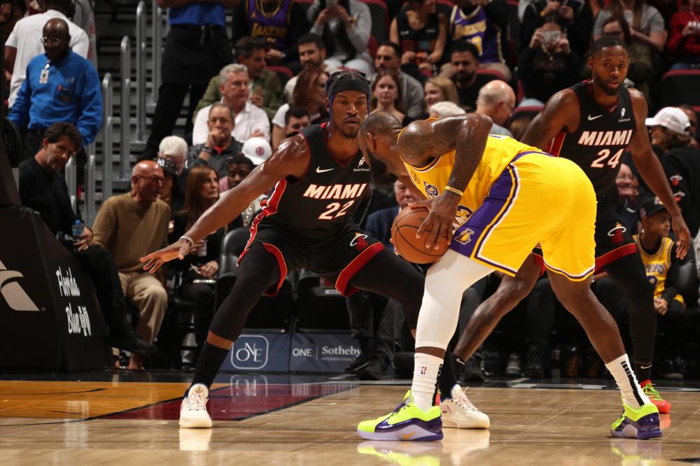 脱下鞋子 脱下鞋子